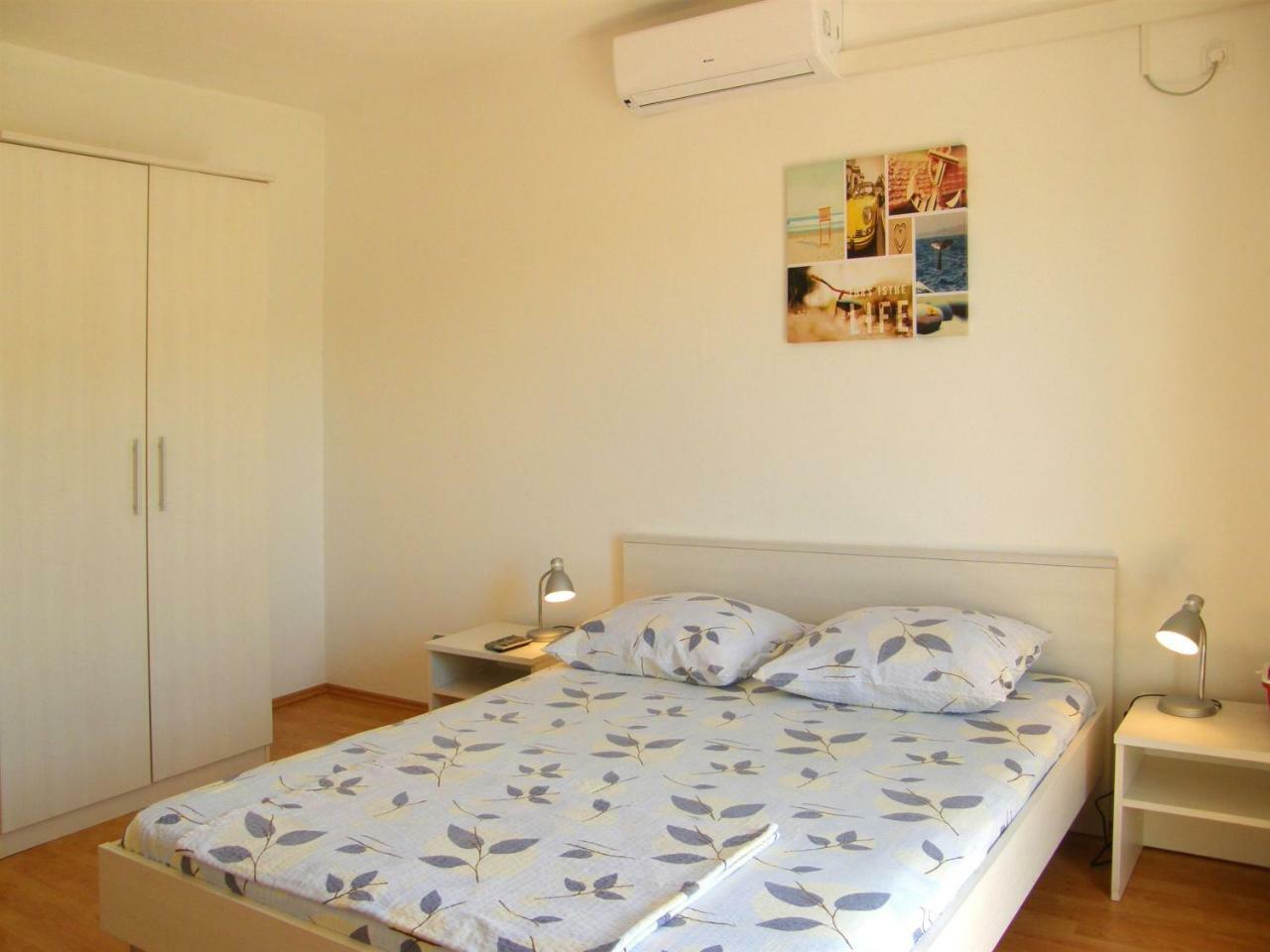 Apartments Dijo プリモシュテン 部屋 写真